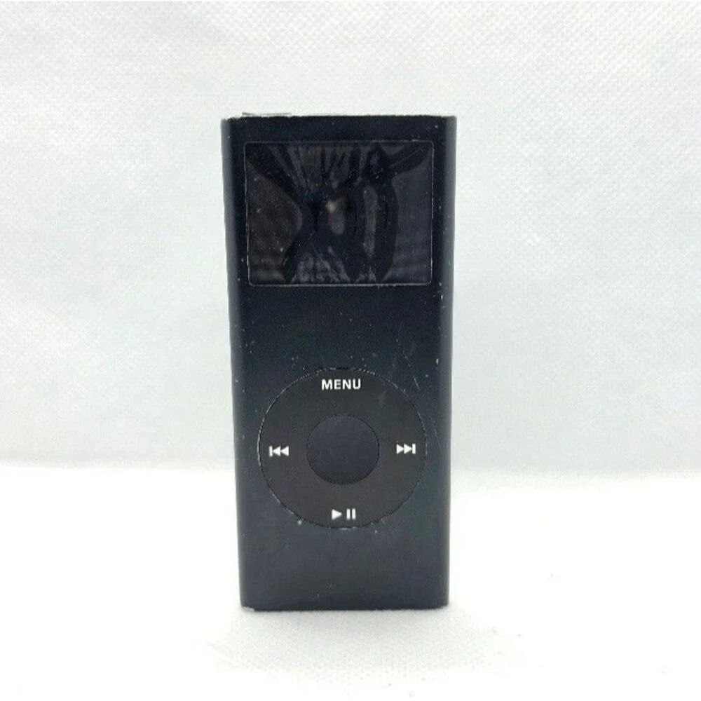 Apple iPod Nano 2nd Generation 8GB Black (A1199) - For Parts/Damaged